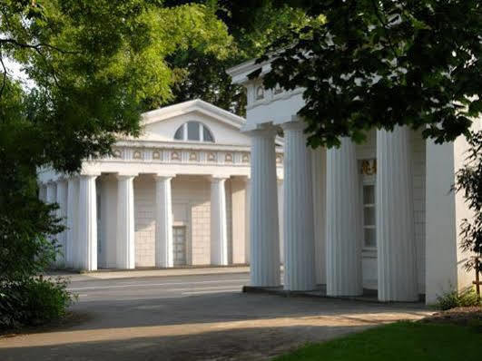 Am Hofgarten 3* Düsseldorf